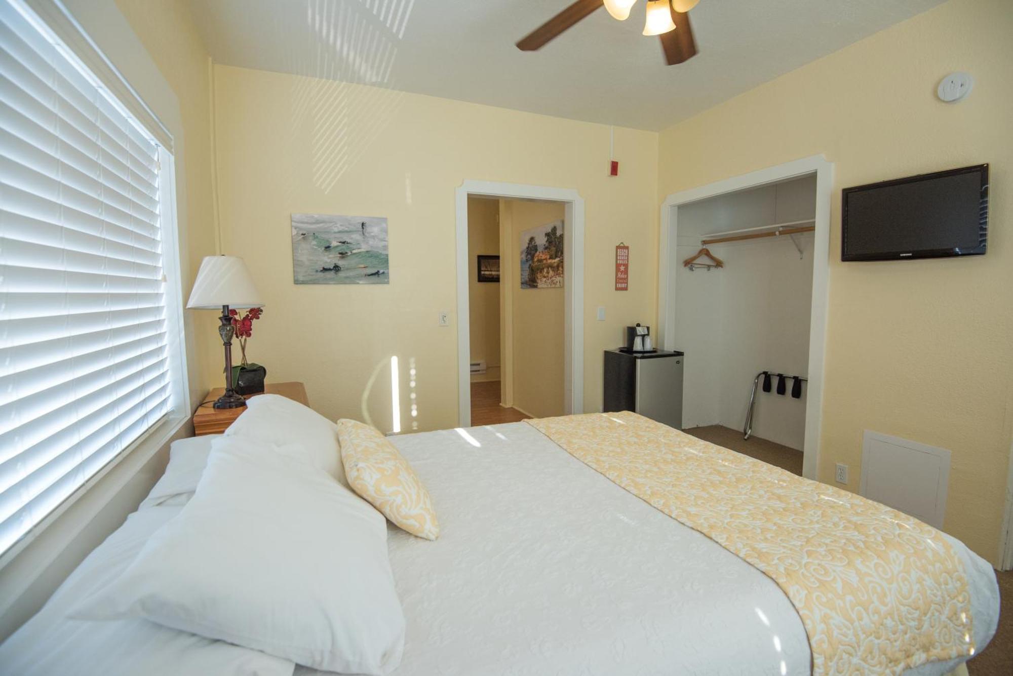 Pismo Beach Hotel Room photo