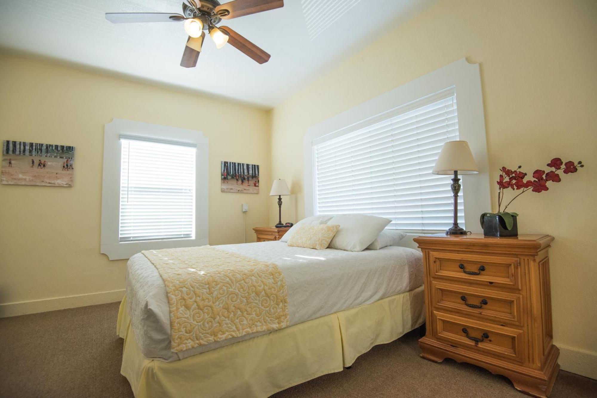 Pismo Beach Hotel Room photo